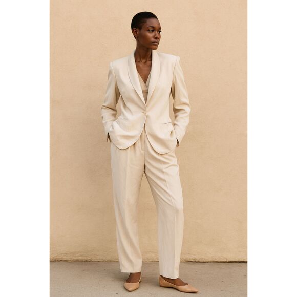 Vintage EMPORIO ARMANI Cream Two Piece Blazer Pants Suit   Women's Size 42 - Picture 1 of 16